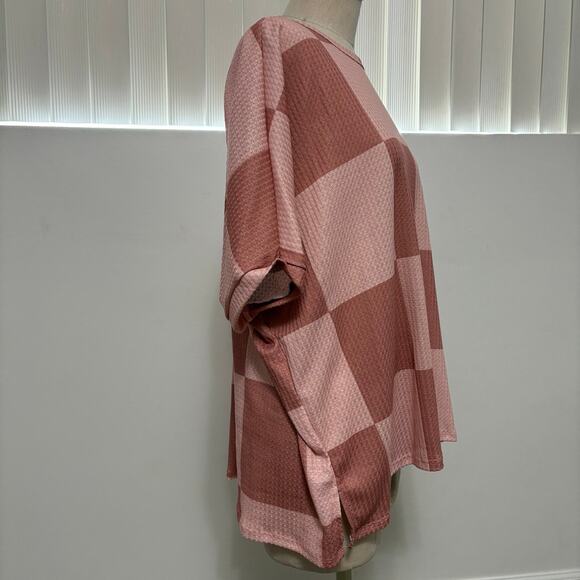 HOPELY Women's Pink Checkered Waffle Knit Top Medium NWT - Picture 3 of 6